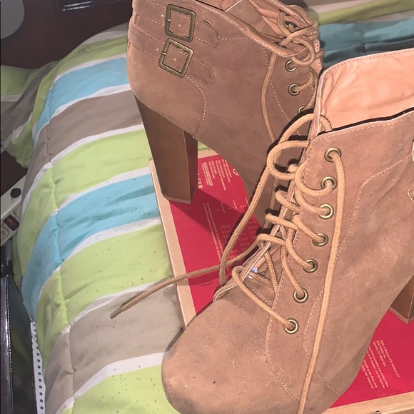 Cute suede ankle boots - Picture 3 of 5